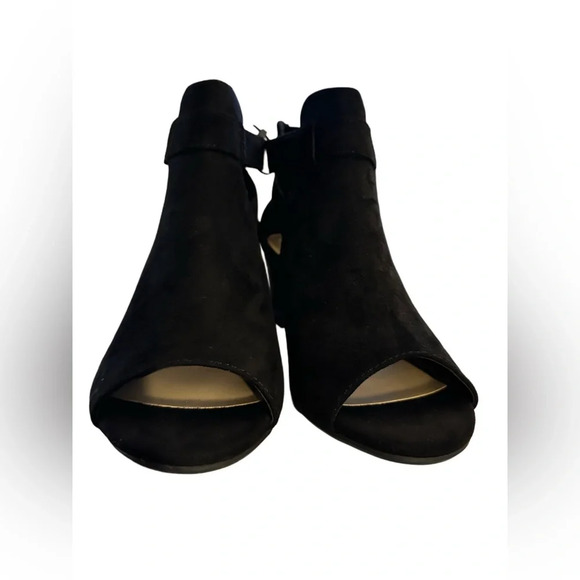 New Women's Cutout Side Strap Mid Black Chunky Heel Fashion Ankle Bootie - Picture 12 of 12